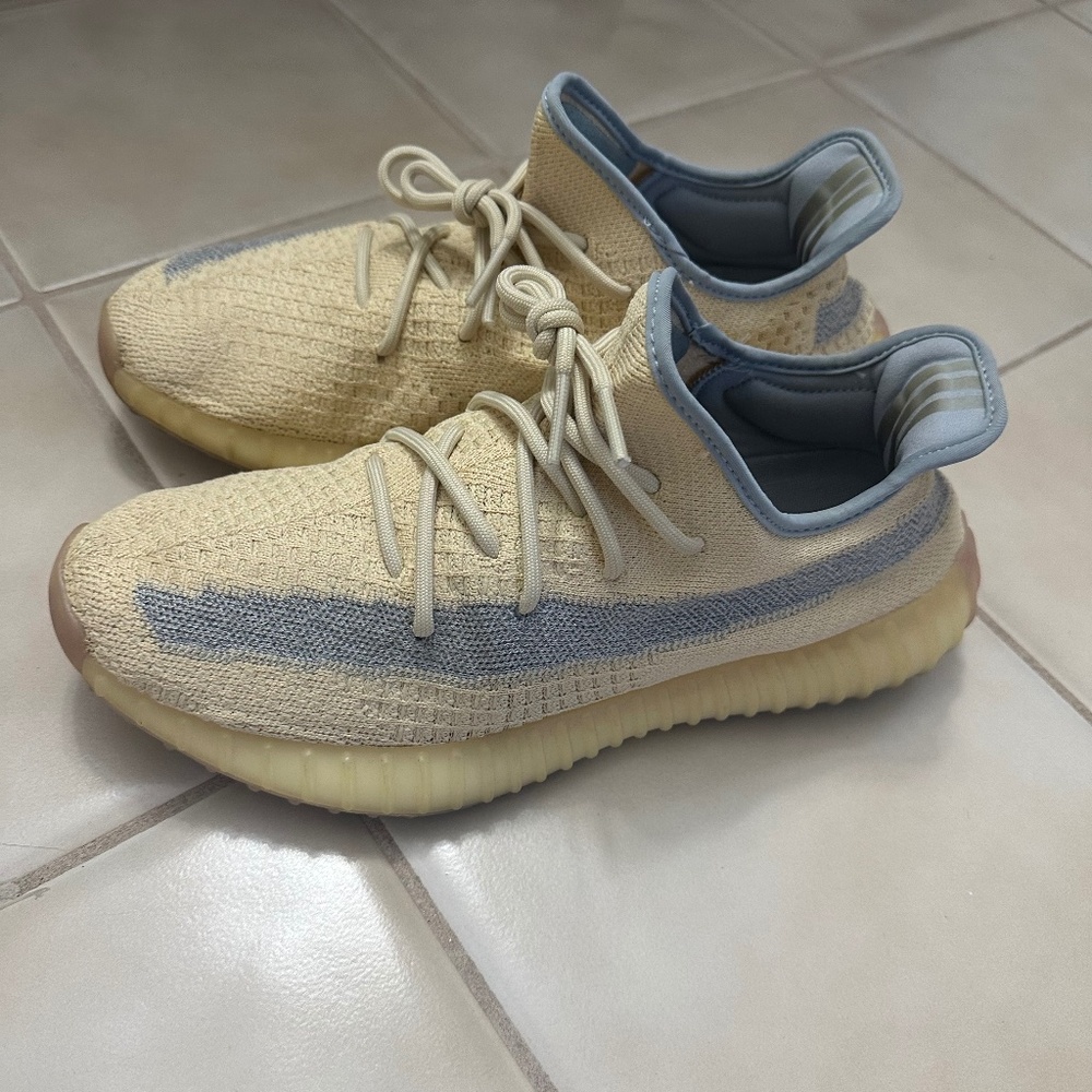Yeezy Boost V2 Linen Yellow Blue